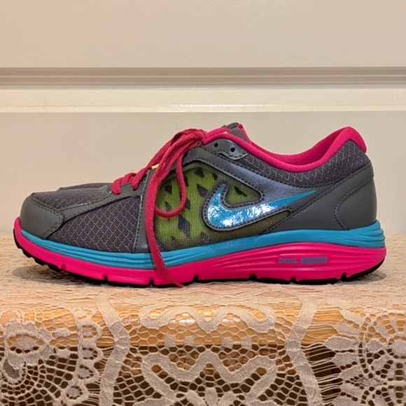 EUC Nike 8.5 Women's Dual Fusion Run Grey and Neon Sneakers - Picture 4 of 12